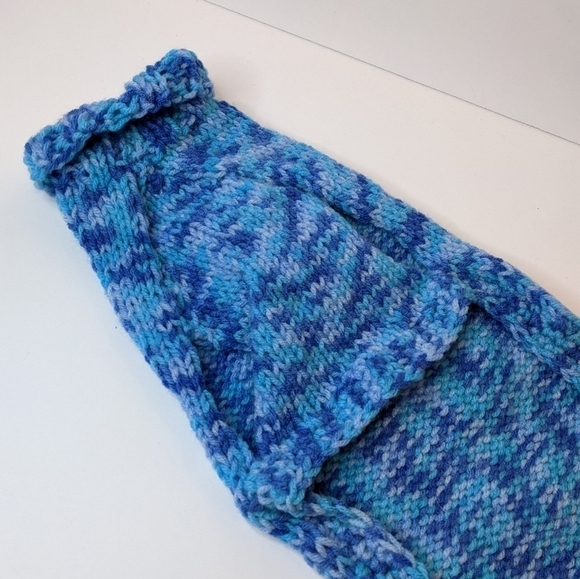 handmade hand knit aqua dog sweater medium - Picture 4 of 5
